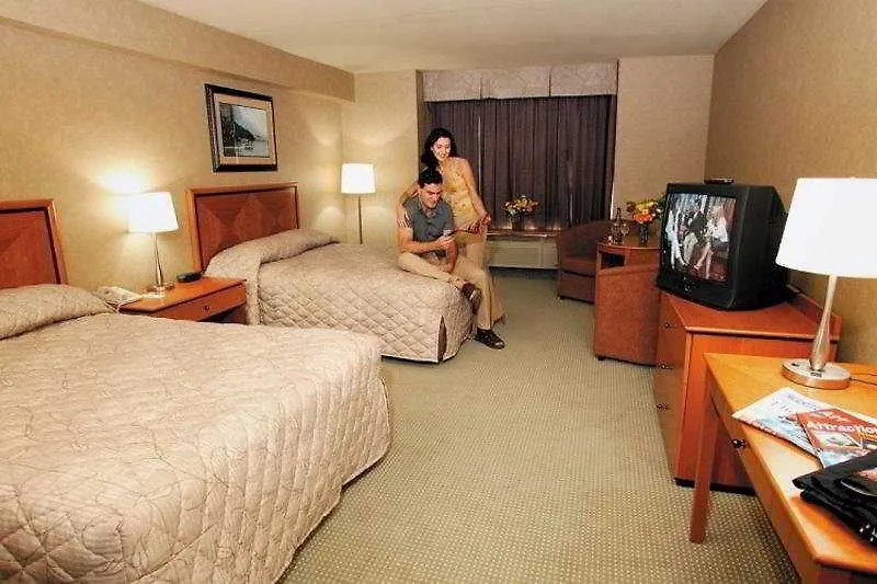 The Falls Hotel & Inn Niagara Falls 3*,